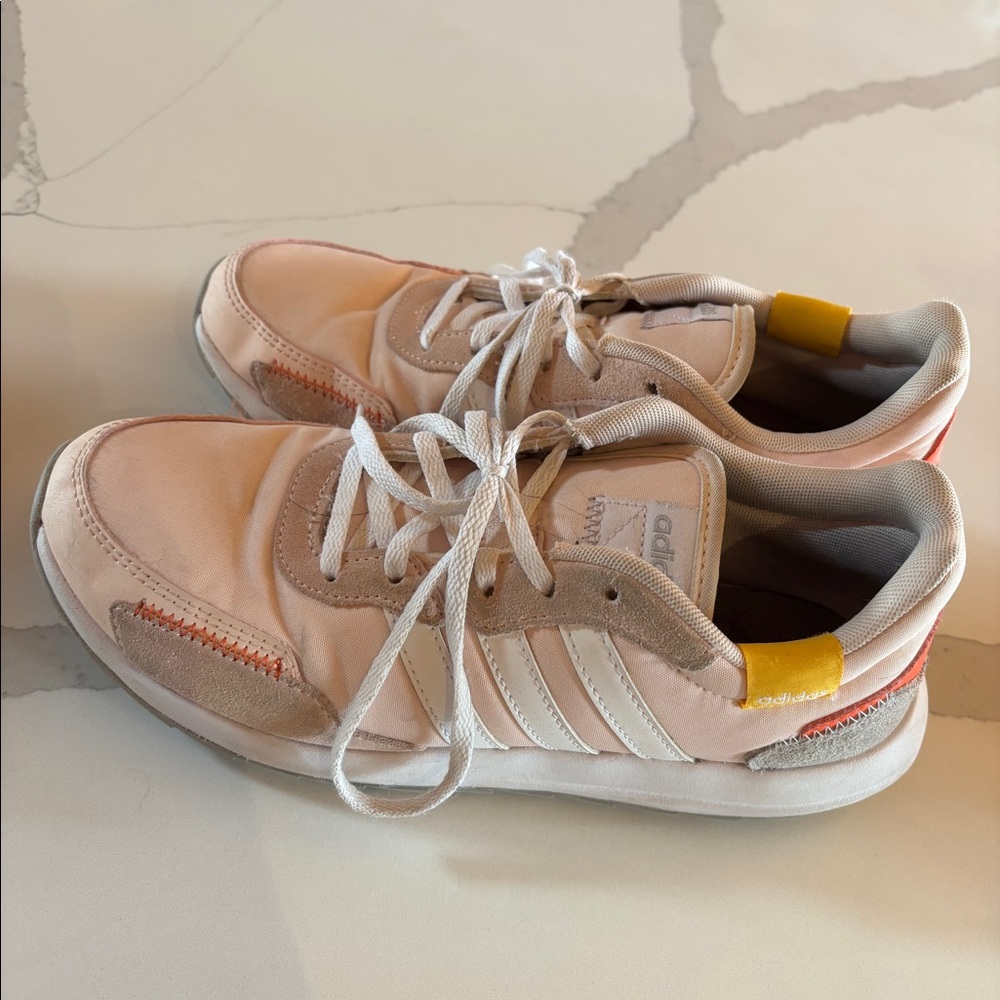 Adidas Tennis Shoes